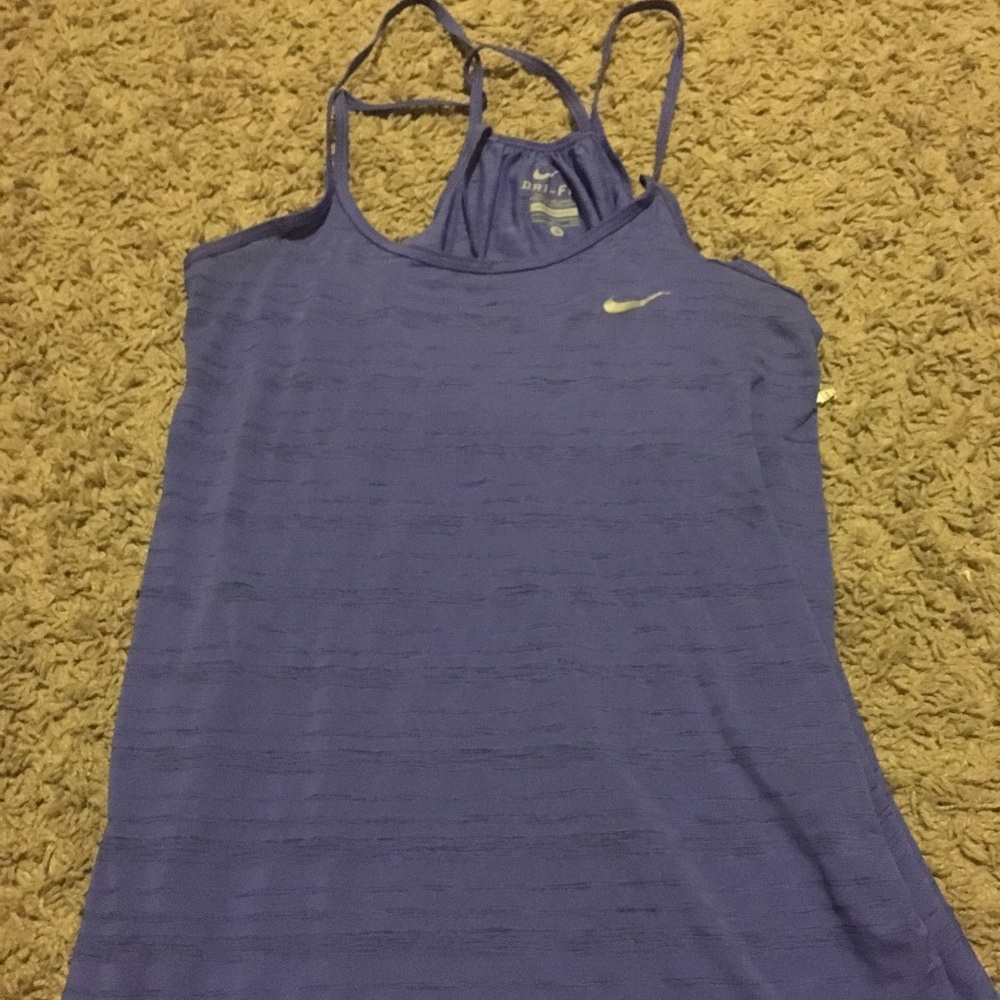 Athletic shirt